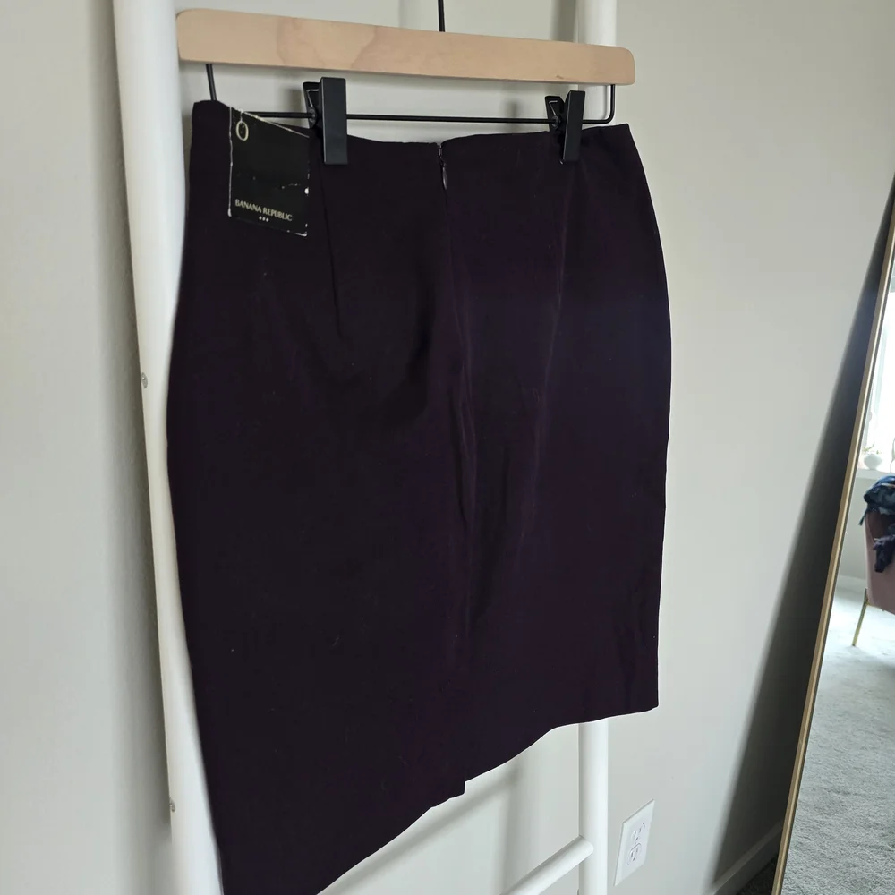 NWT Banana Republic Plum Pencil Skirt Size 0 Career Business Suit Separates